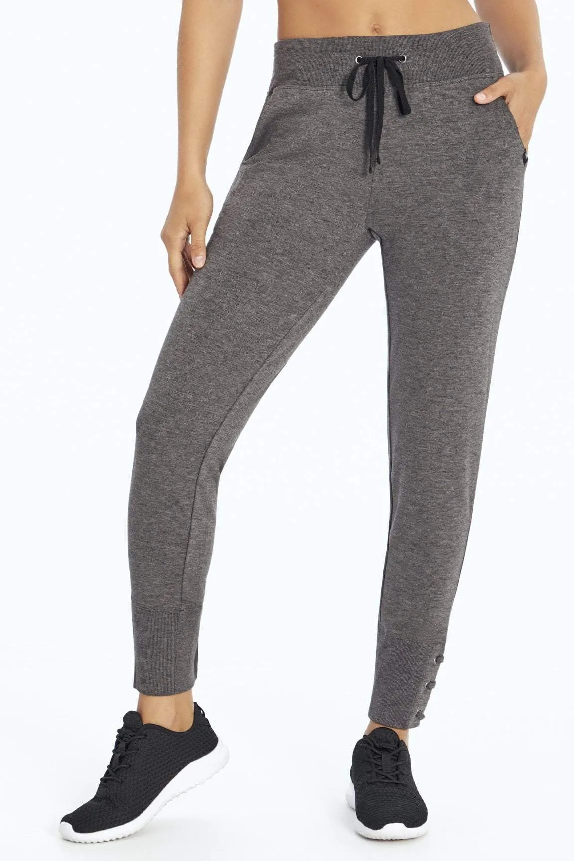 Alora Jogger (H. Black)