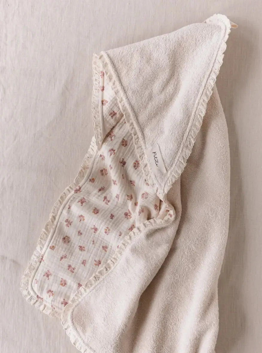 Baby Hooded towel / ecru floral   lace