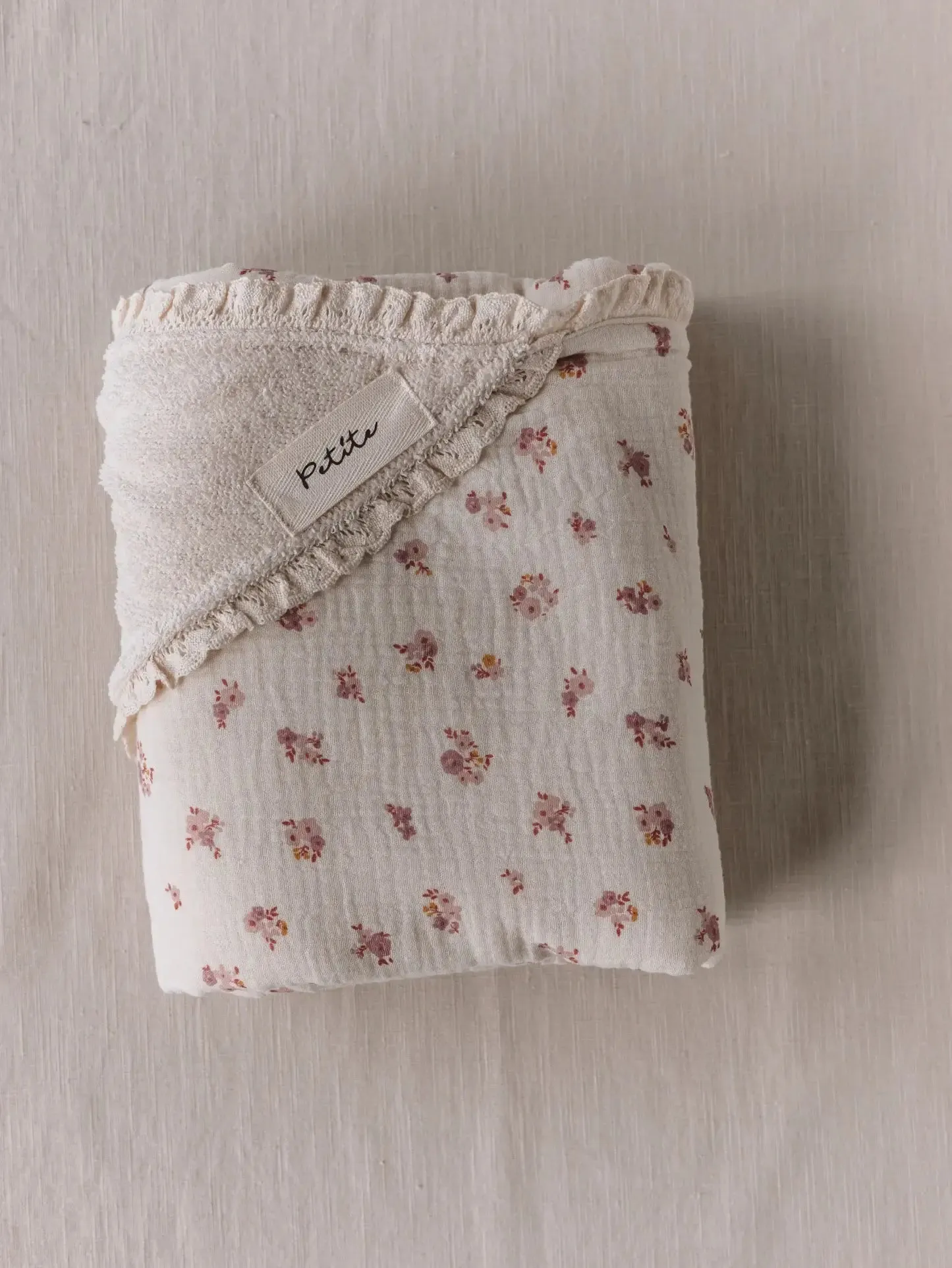 Baby Hooded towel / ecru floral   lace