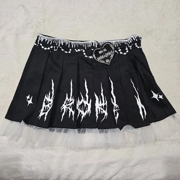 Damaged Damsel Pleated Skirt | Black & White High Waist Pleated